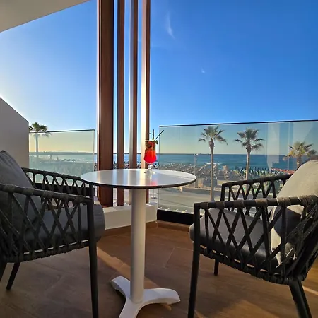 Aparthotel Theo 3*